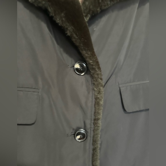JANEPOST Coat, Like New, Black, Poly W/Faux Fur Trim, Small 4/6, meas. below - Picture 3 of 11